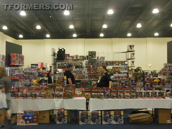 BotCon 2013   The Transformers Convention Dealer Room Image Gallery   OVER 500 Images  (466 of 582)